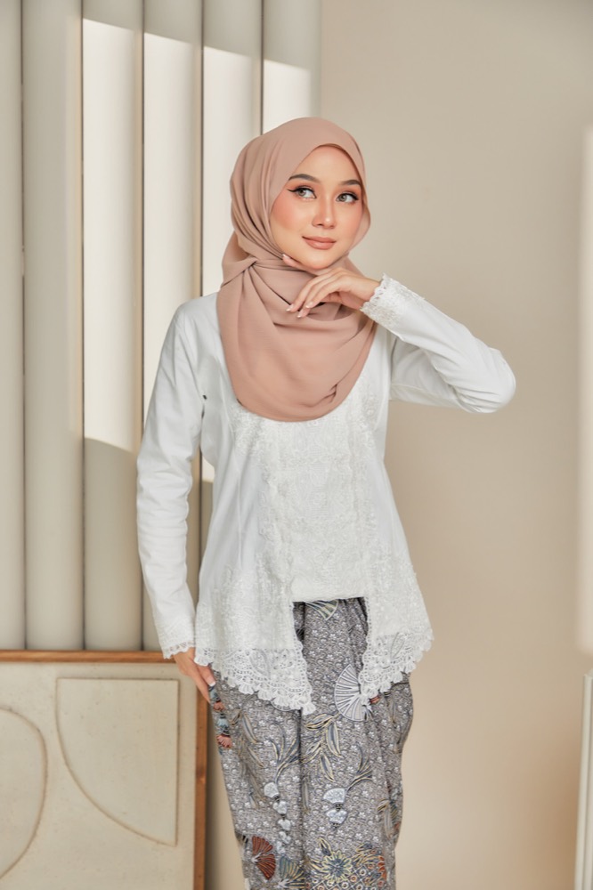 Foto (TOP ONLY) KEBAYA KUNTUM - RAYA EDITION