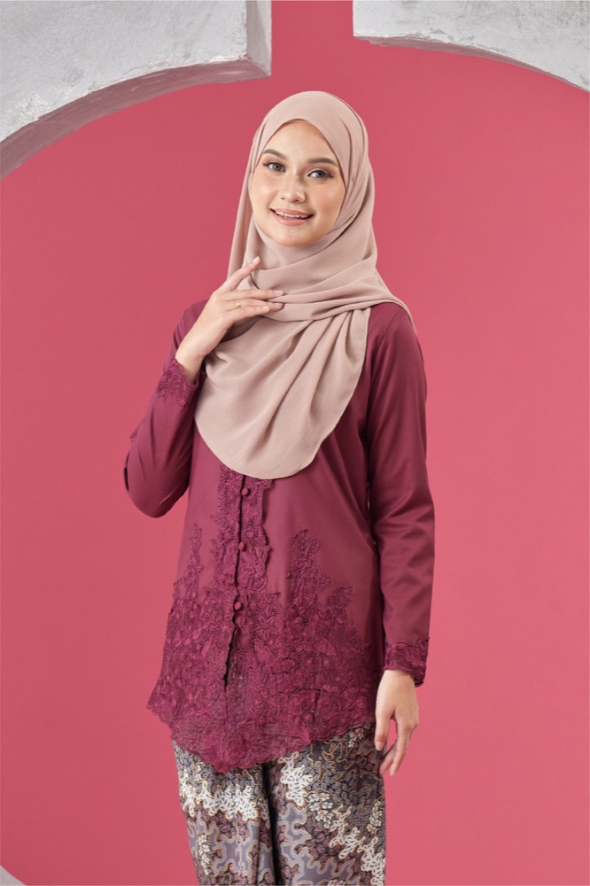 Foto (TOP) AS-IS Kebaya Karina