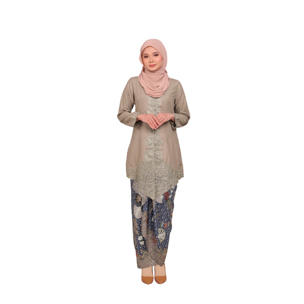 Foto (SET) Kebaya Labuh Delara Sage Green X Pario Kally Blue
