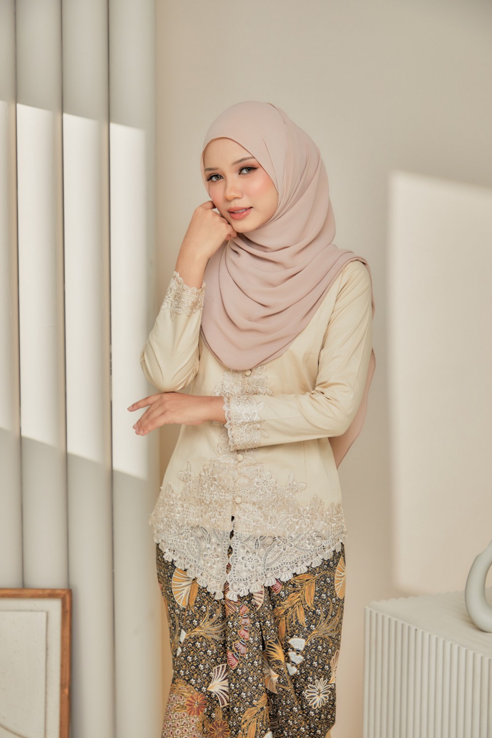 (TOP) KEBAYA KESUMA - RAYA EDITION