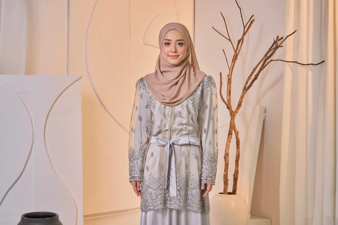 (TOP ONLY) KARISMA OUTERWEAR SILVER GREY