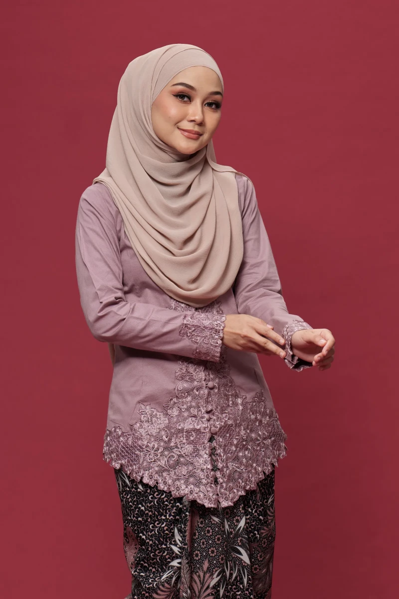 (TOP) AS-IS Kebaya Dalila 2.0