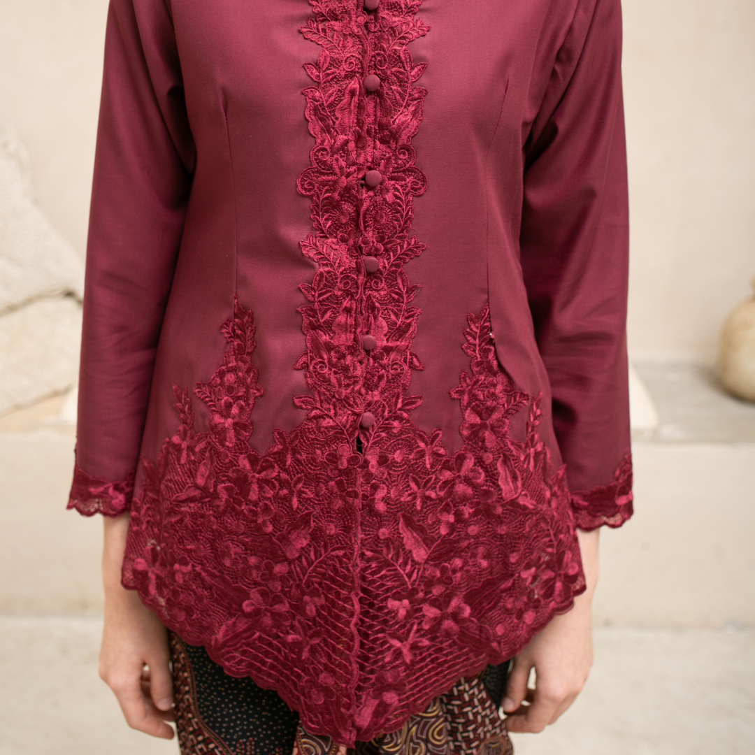 (SET) Kebaya Rayya Burgundy X Pario Rita Maroon