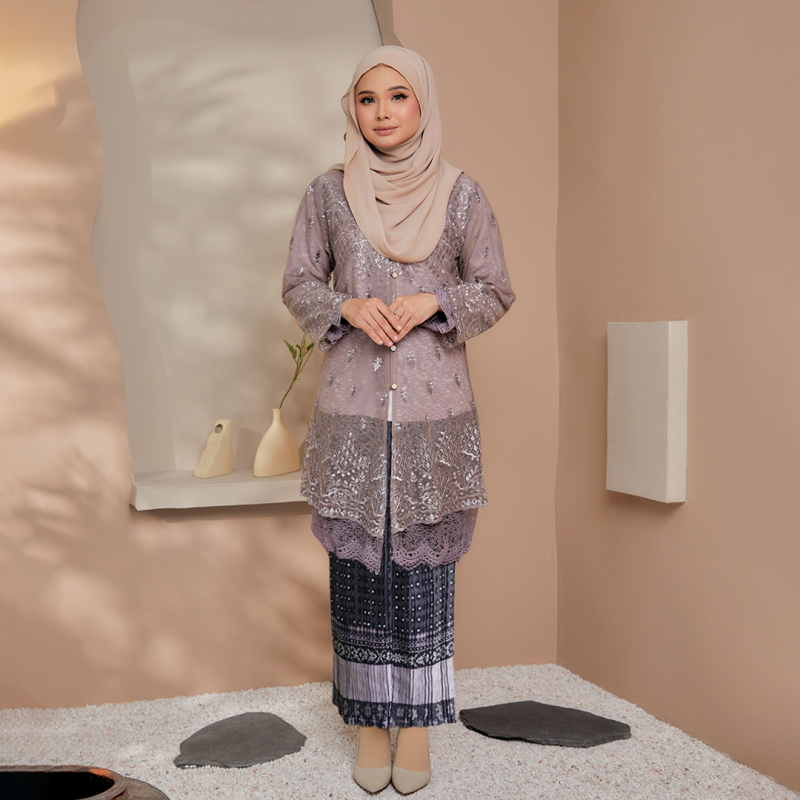 (SET) KEBAYA TIARA DUSTY PURPLE X SKIRT PLEATED ABIRA GREY