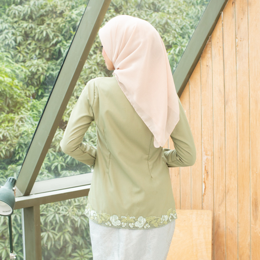 (TOP) Kebaya Elisha Hijau Pandan Sage Green (FREE SHIPPING)